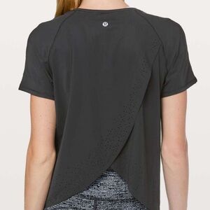 Lululemon Athletica Charcoal Short Sleeve Top